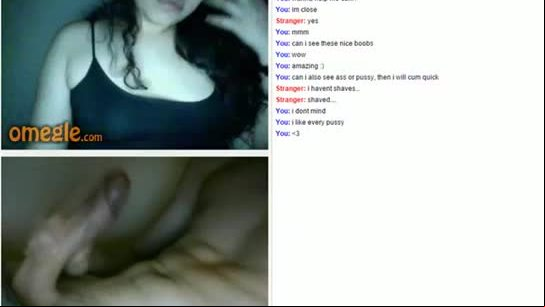 Cute teen masturbating and flashing for a big cock on omegle